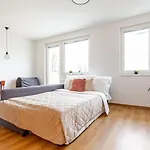 Appartamento Nook Airport Studio, 5 Min From Bts Airport