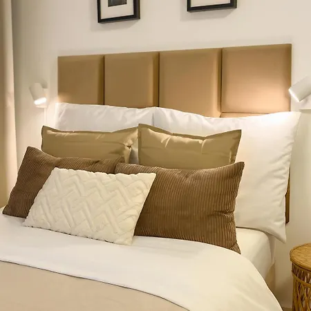 شقة Nook Airport Studios, 5 Min From Bts Airport براتسيلافا