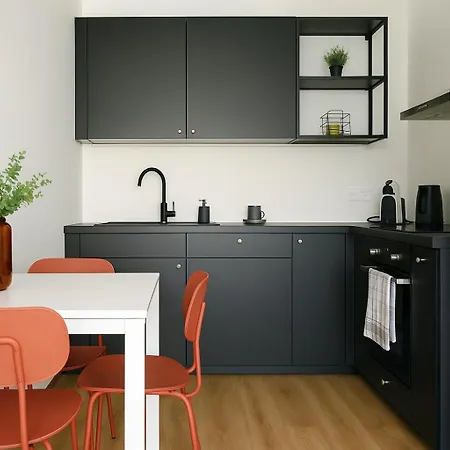 Nook Airport Studio, 5 Min From Bts Airport Appartement *