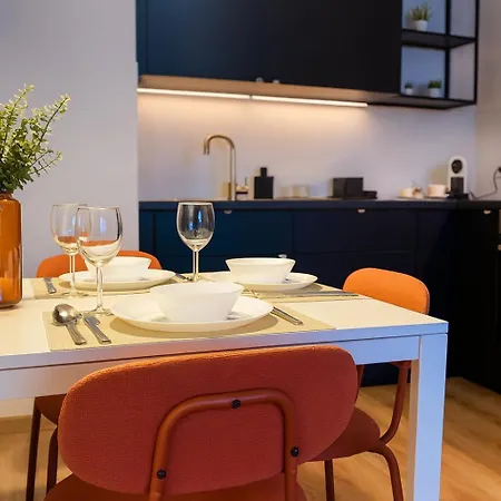Nook Airport Studio, 5 Min From Bts Airport Bratislava