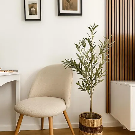 Nook Airport Studios, 5 Min From Bts Airport Apartmán *